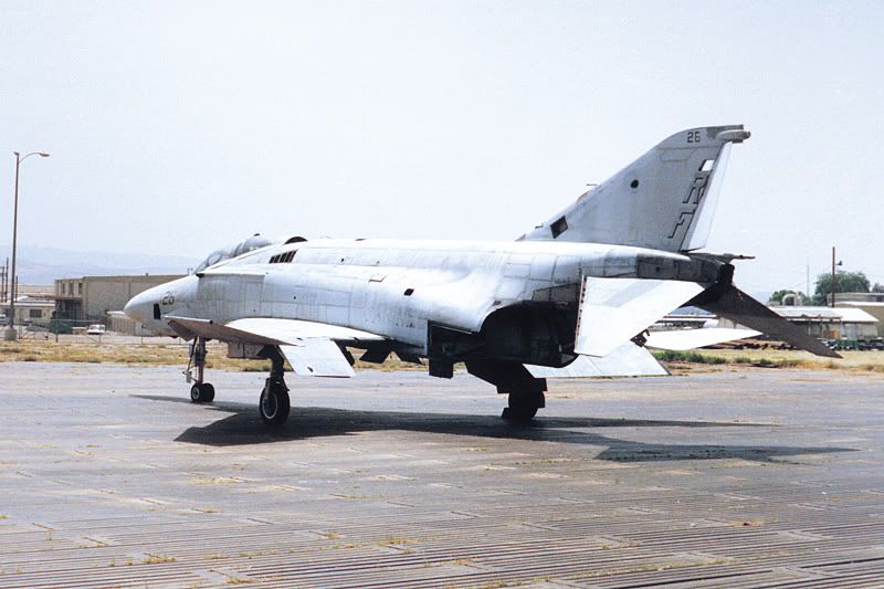 RF-4B_1.jpg