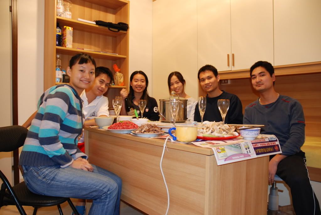 Phuong's Birthday (at my room)