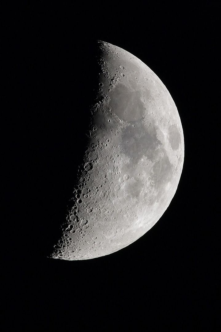 Moon210-02-2011.jpg