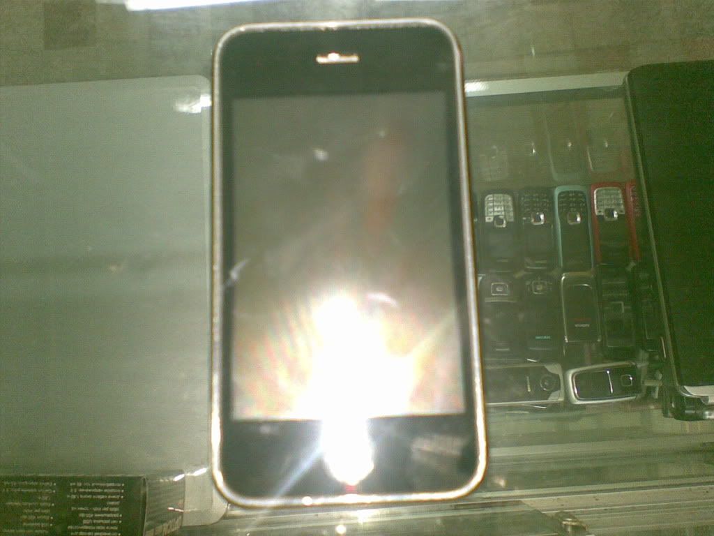 Bán I-phone 3gs 16GB, E71 bảo hành 1 đổi 1 