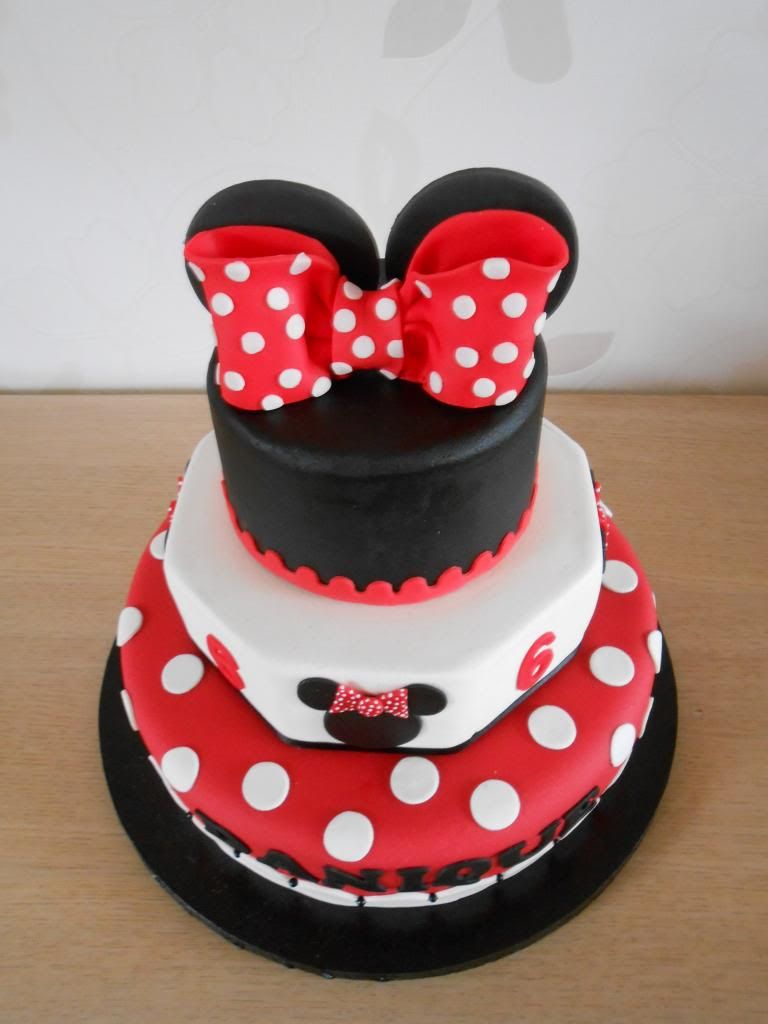 http://i272.photobucket.com/albums/jj178/creajuffie/Sweet%20Cupcakes/1efotoscamerasigrid010.jpg