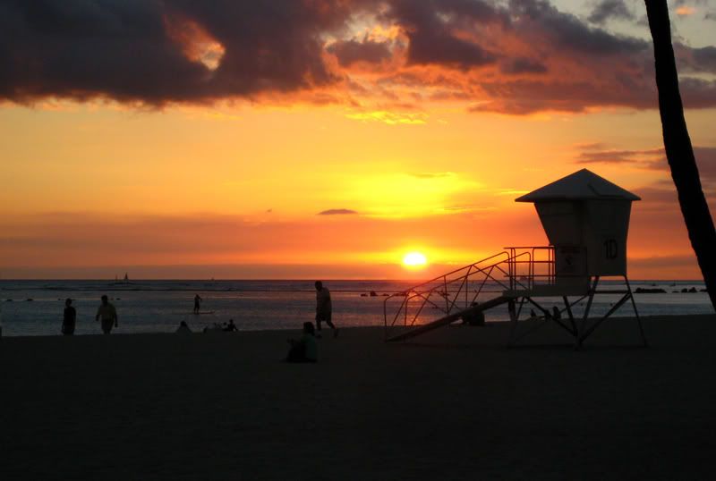 IMAGE: http://i272.photobucket.com/albums/jj183/justinhang/sunset-08b.jpg