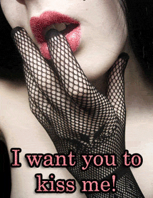 Kisses Graphics @ twitkut.com